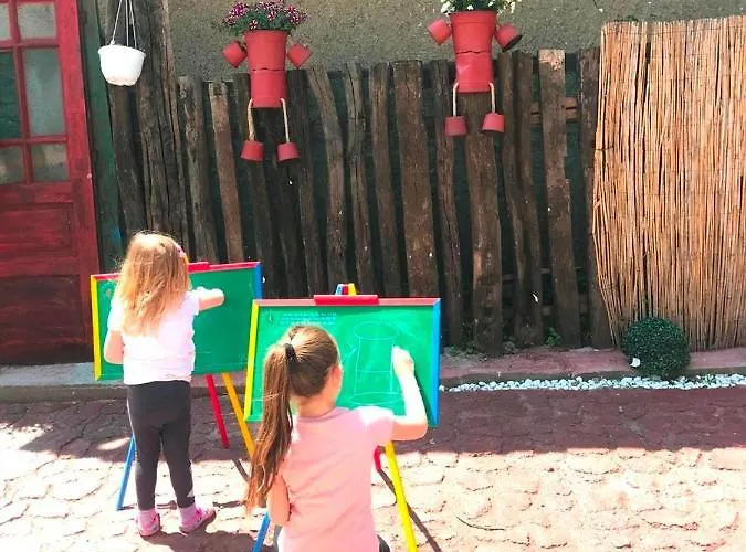 Milica & Aleksandra Вилла