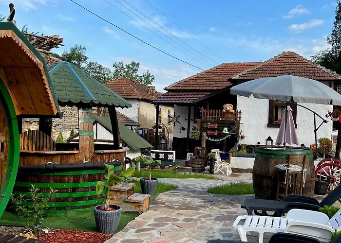 Milica & Aleksandra *